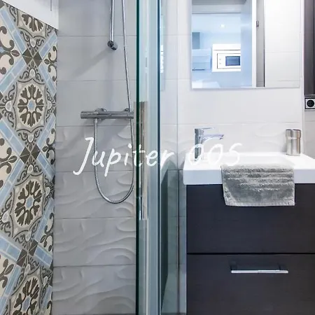 J005 - - Complex Minerva & Jupiter *